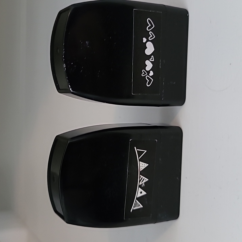 Set of 2 Self Inking Stamps (Flag and Hearts) Edging Border